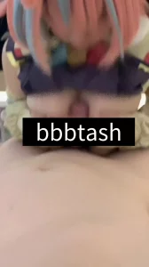 女友cos瓦蕾莎乳交然后被我后入内射